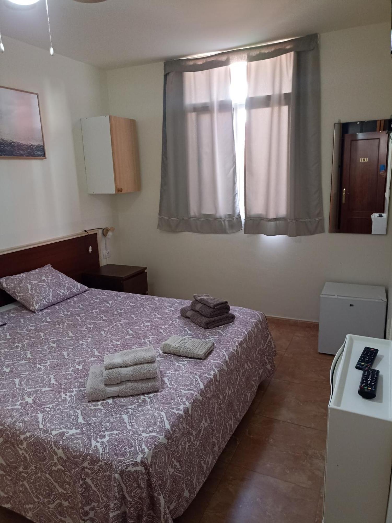 Kiki Vivienda Bed & Breakfast Frühstückspension *